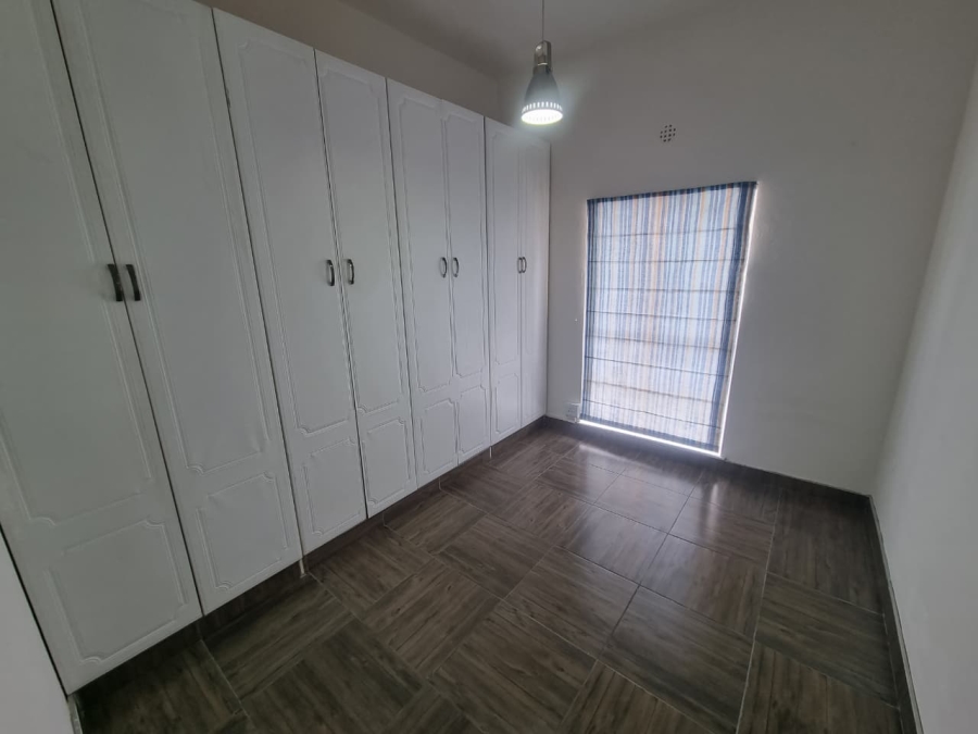 2 Bedroom Property for Sale in Wynberg Western Cape